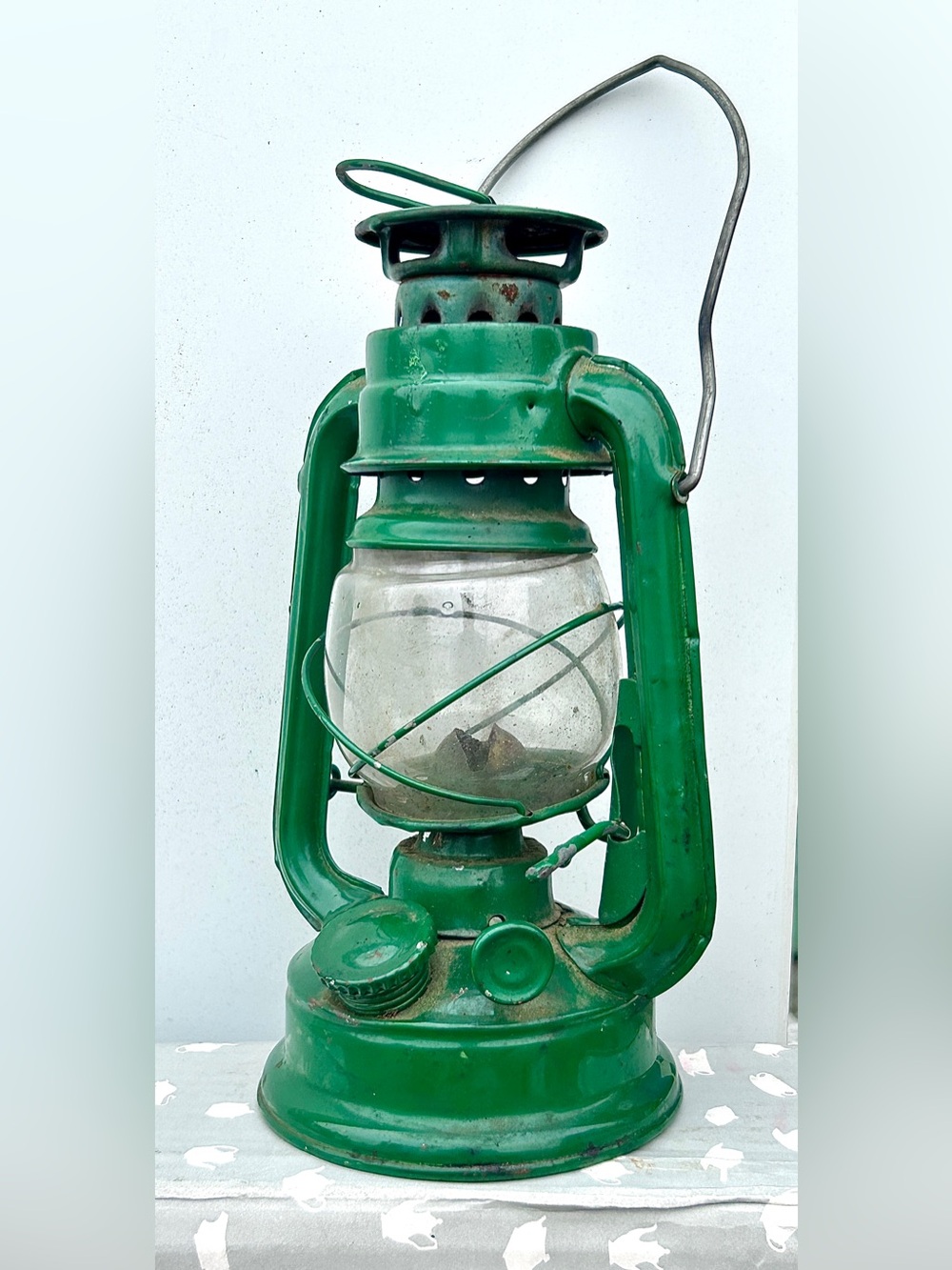 Vintage Green DEPARTMENT 56 Kerosene Oil Lamp Camp Lantern
